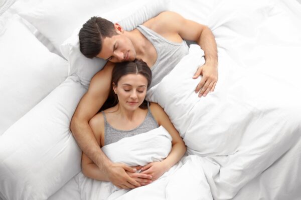 Ce saltea 180x200 alegi pentru dormitorul matrimonial: criterii importante înainte de cumpărare